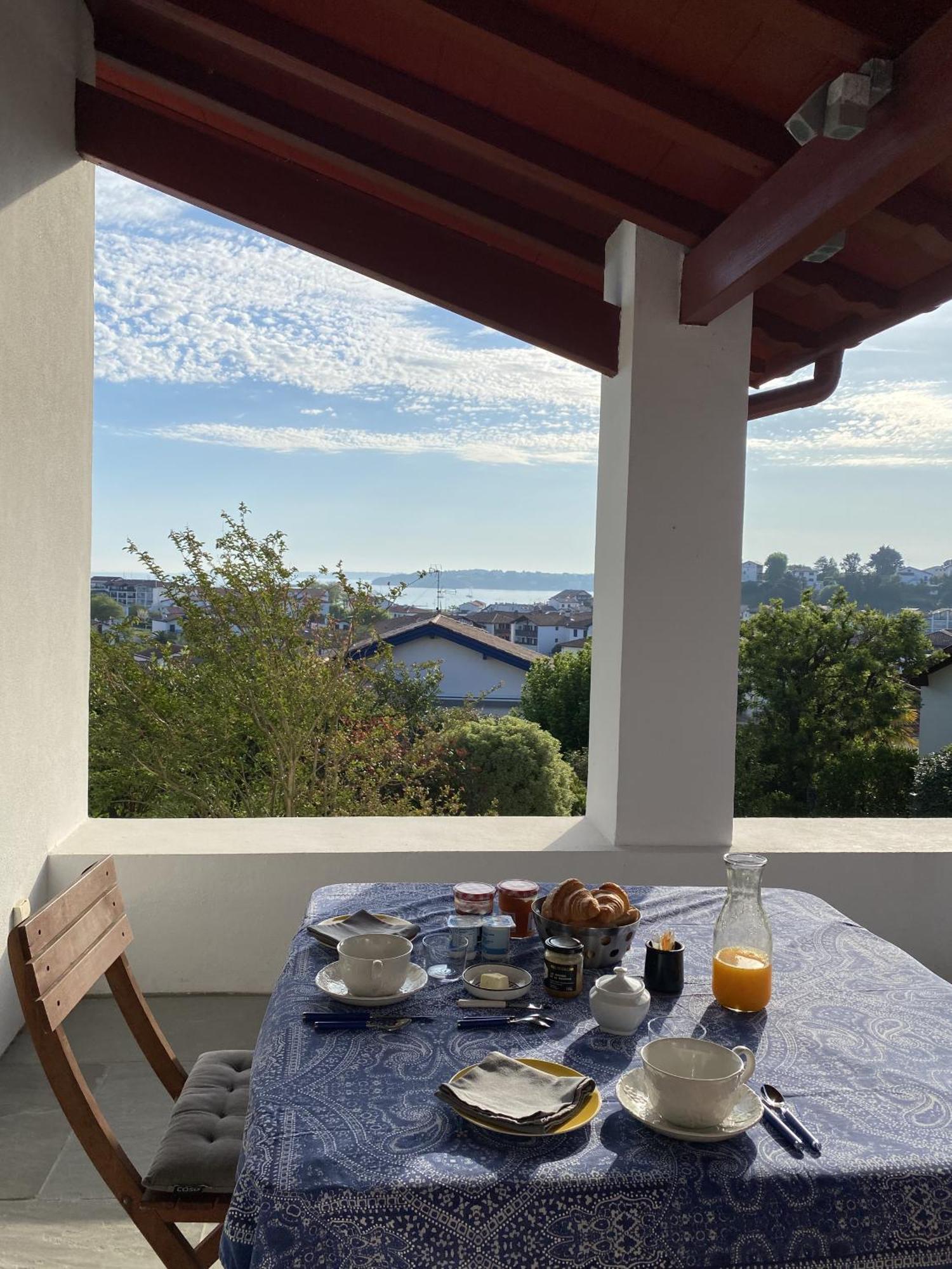 Calicho Bed and Breakfast Urrugne Exteriör bild